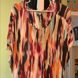 Express patterned top size L